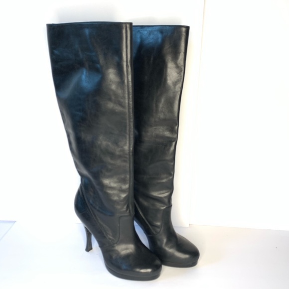 BCBGeneration Shoes - BCBGeneration High Heel Black Leather Boots 7M